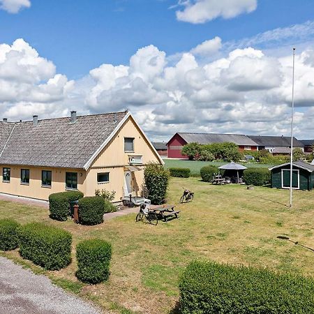 Bruksparkens Hostel Vellinge Exterior foto